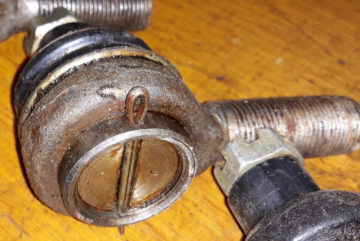 Prodám kulový čep M12 / M18 - 3