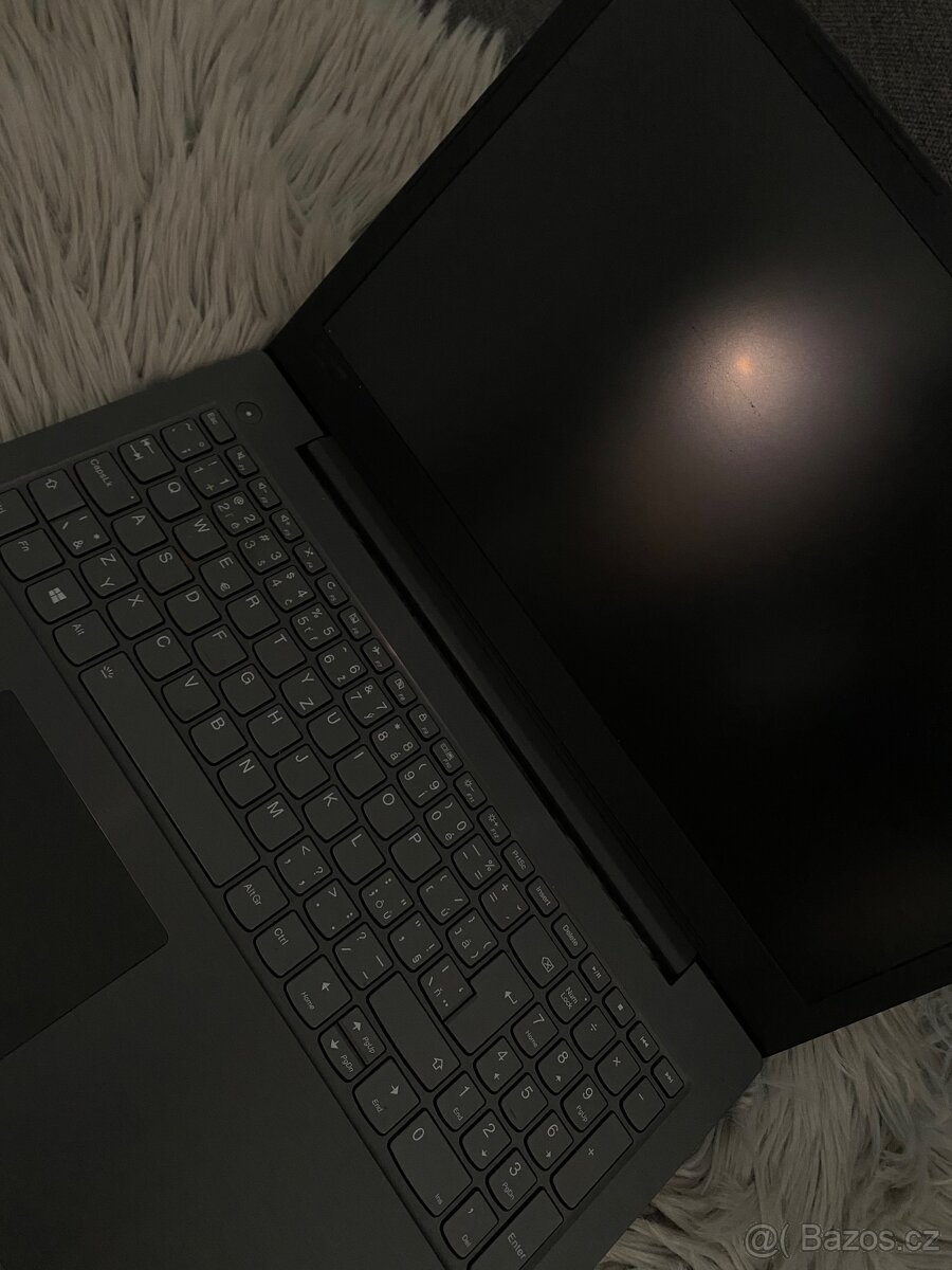 LENOVO V330-15IKB šedý 15.6” type 81Ax - 3