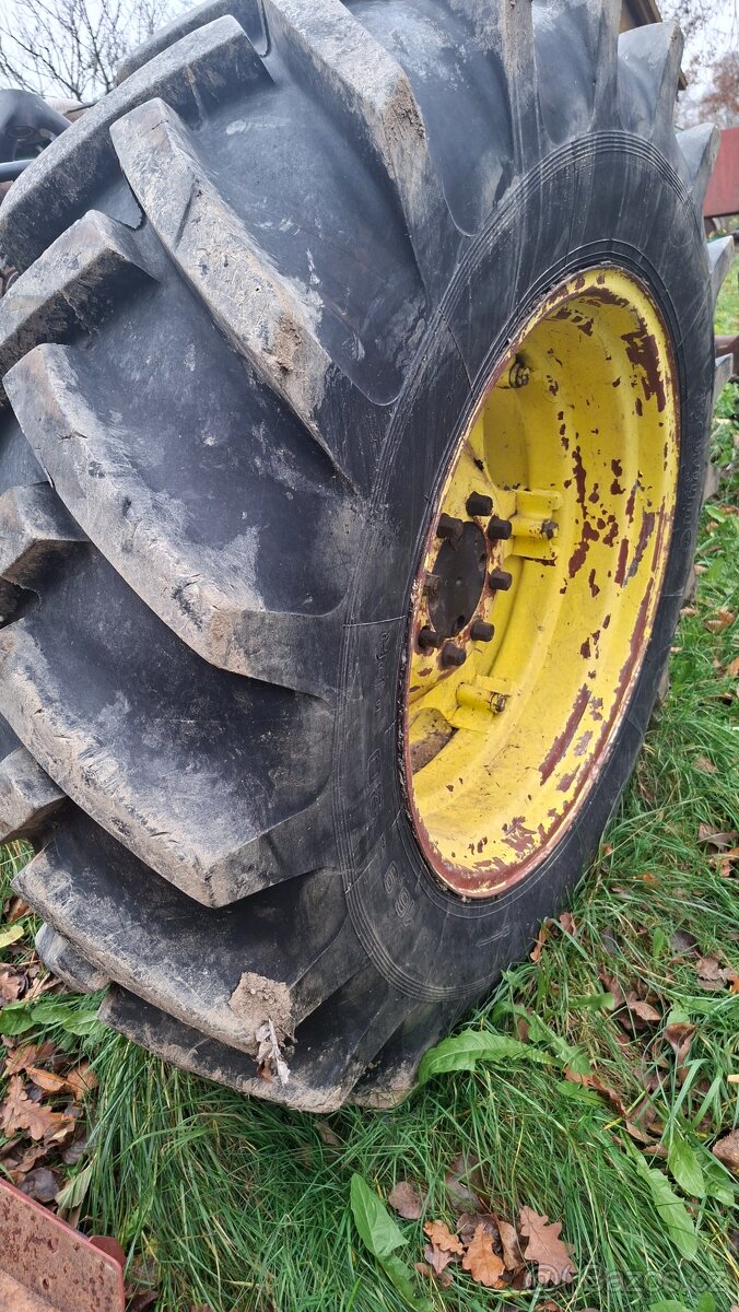 Zetor kompletní kola 16,9 - 30 - 3