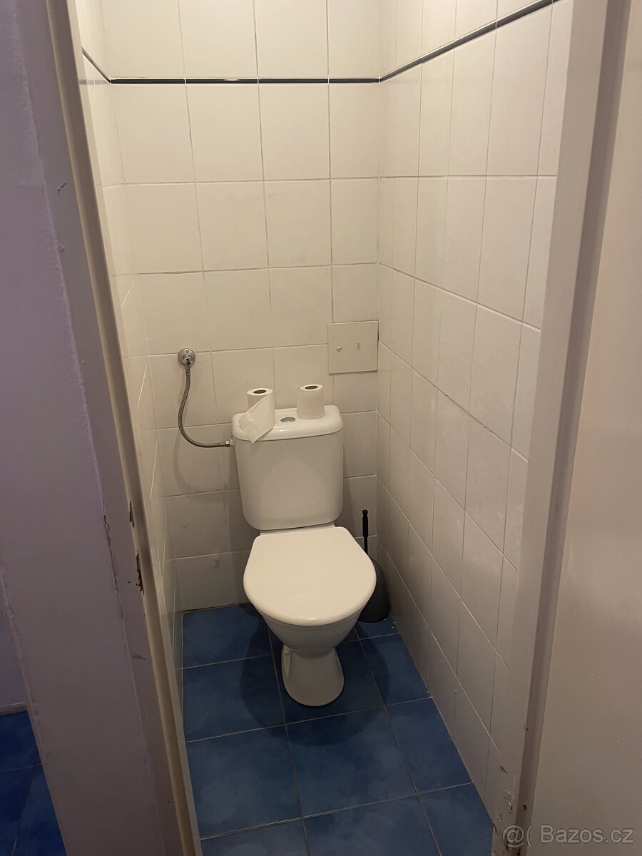 Pronájem útulné a klidné samostatné kanceláře Spálená ulice, - 3