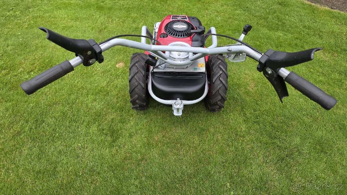 Sekačka na vysokou trávu. Dakr Panter - 3