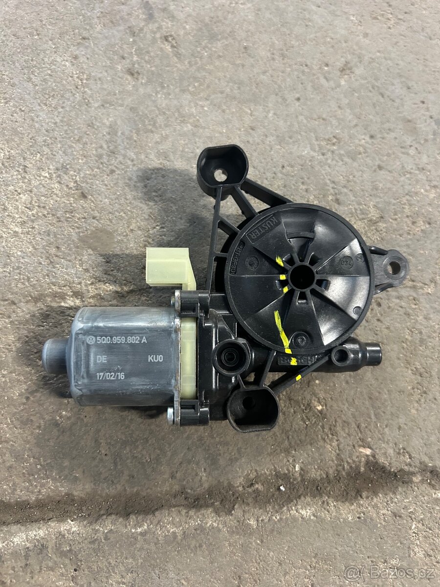 Motorek stahovačky Superb 3 - 3