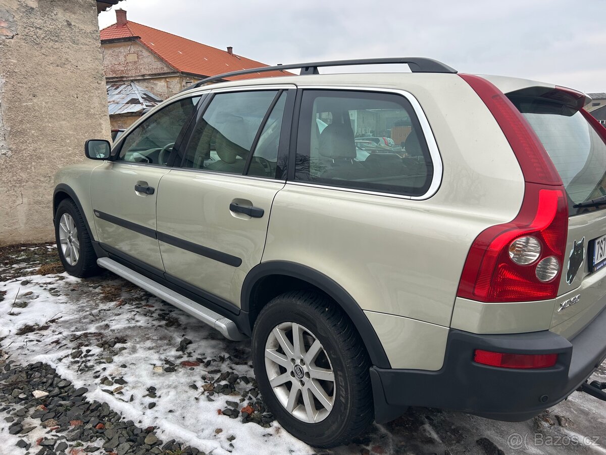 Prodám Volvo XC90 D5, 136kw - 3