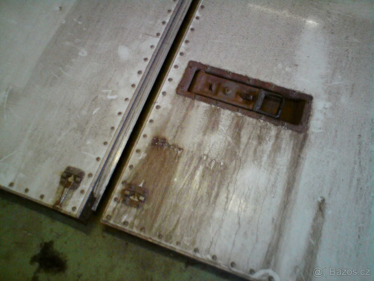 zadní dvoukřídlé dveře značky Aluvan - 3