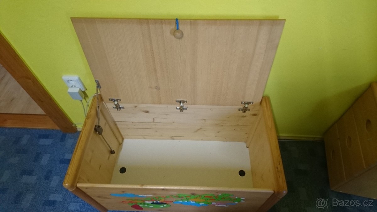 Dřevěná truhla - 3