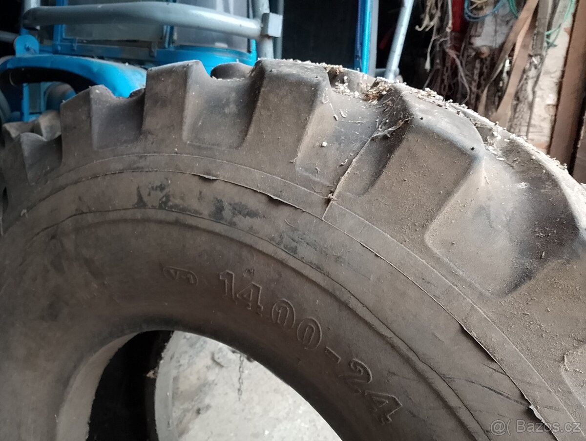 Prodám pneu 14-24 - 3