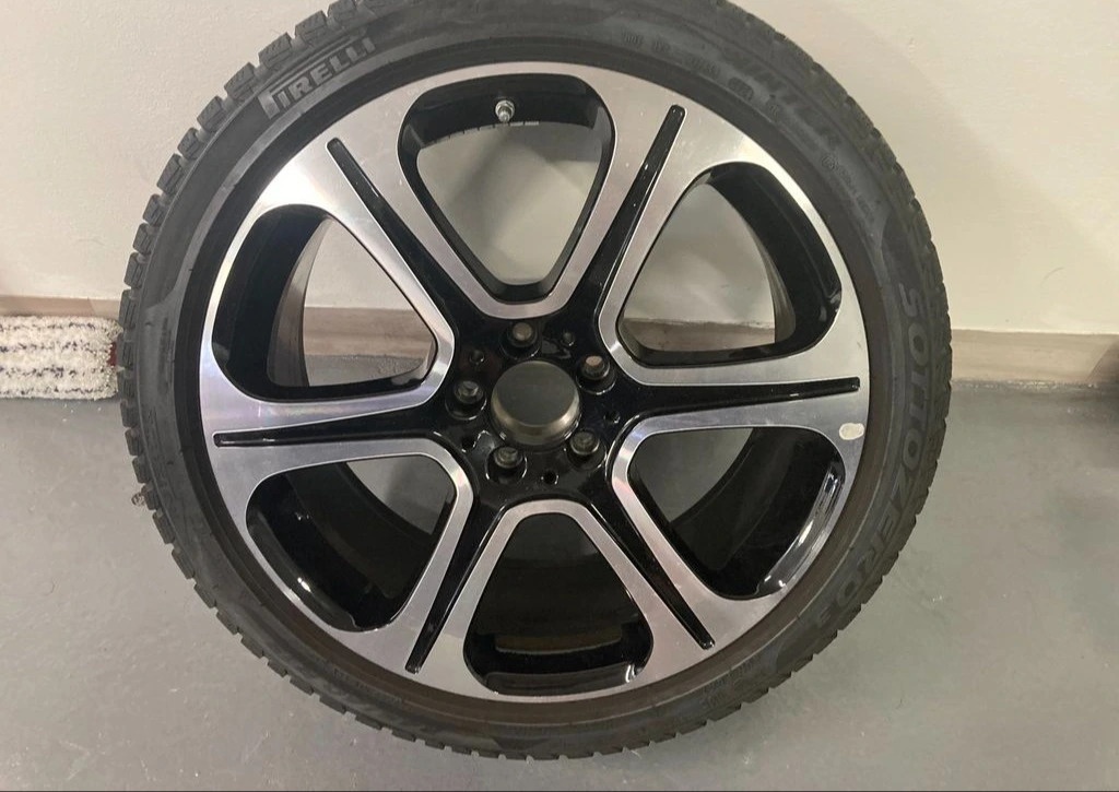 Mercedes-Benz Třídy E, E 450 4Matic - 3