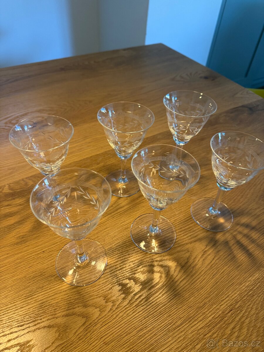 Sada broušených skleniček - 3