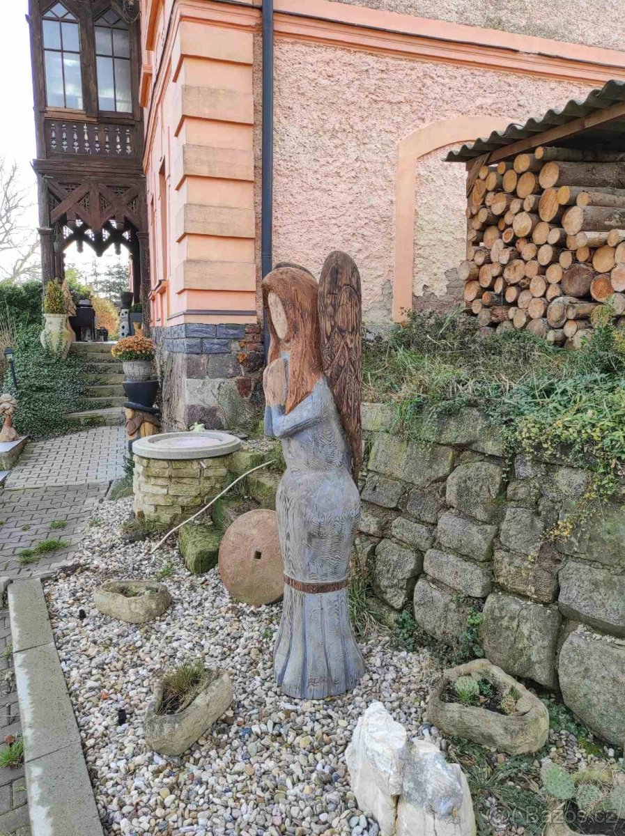 dekorace anděl vyřezávaný motorovou pilou - 3