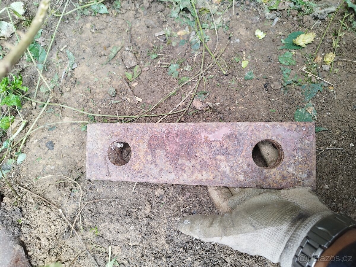 Rozebraná plechová kůlna - 3