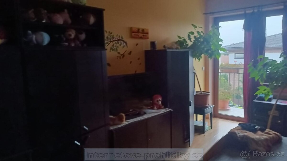 Samostatný pokoj s balkónem P5 Hlubočepy, ul. Högerova DK000 - 3