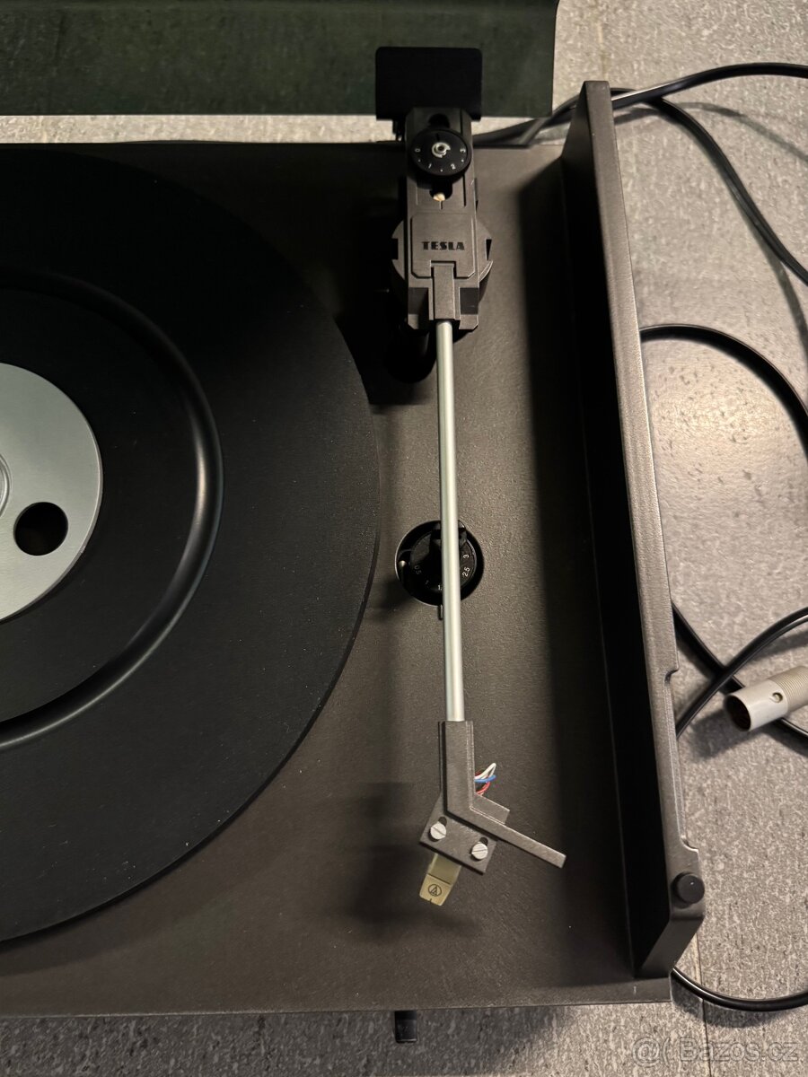 Gramofon Tesla NC 470 - 3