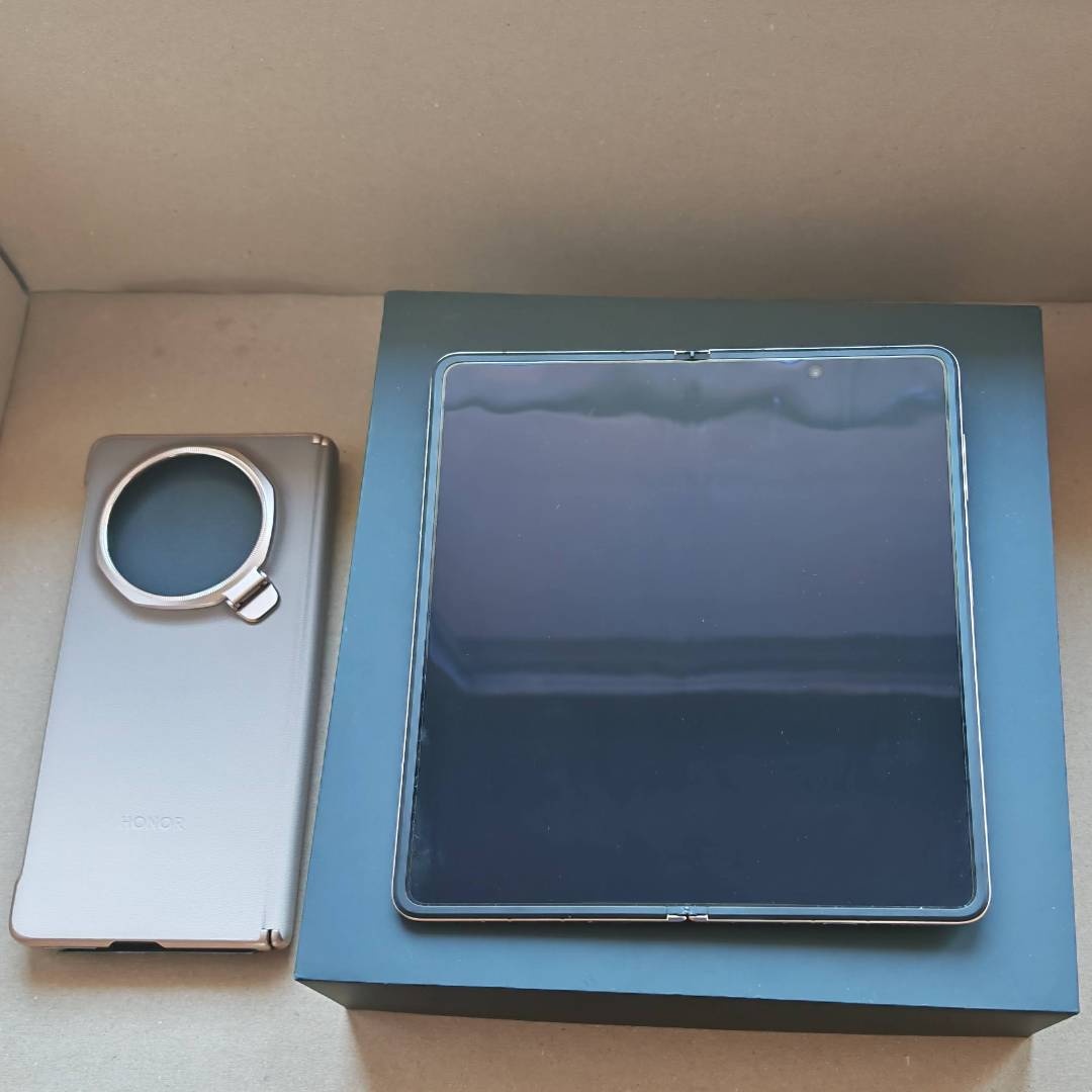 HONOR Magic V5 16GB/512GB Dawn Gold - 3