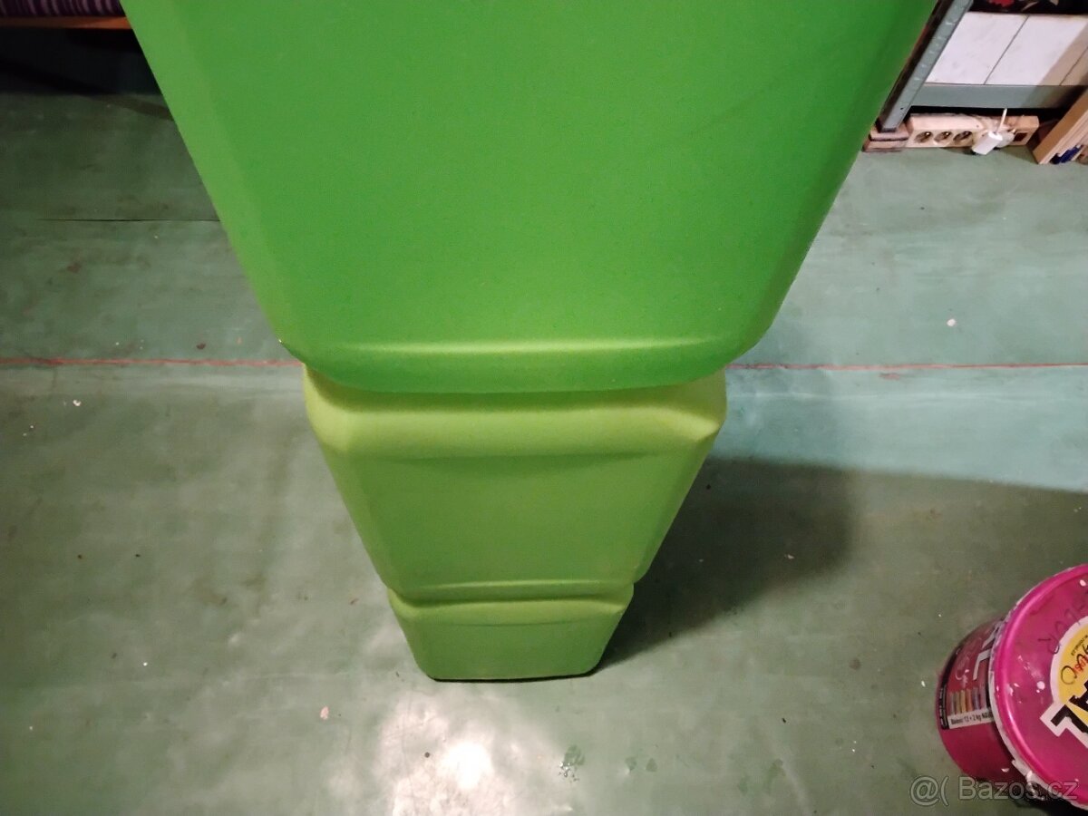 Plastový kanystr 20 l - 3