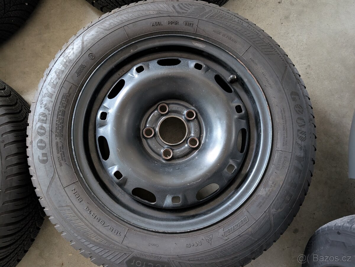 Kompletní krásná zimní sada 185/65/R14 - 3