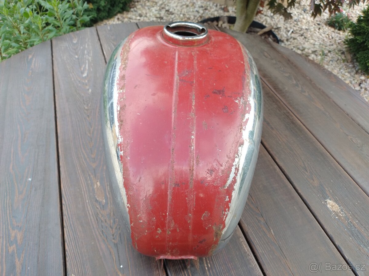 Nádrž Jawa 250 - 3