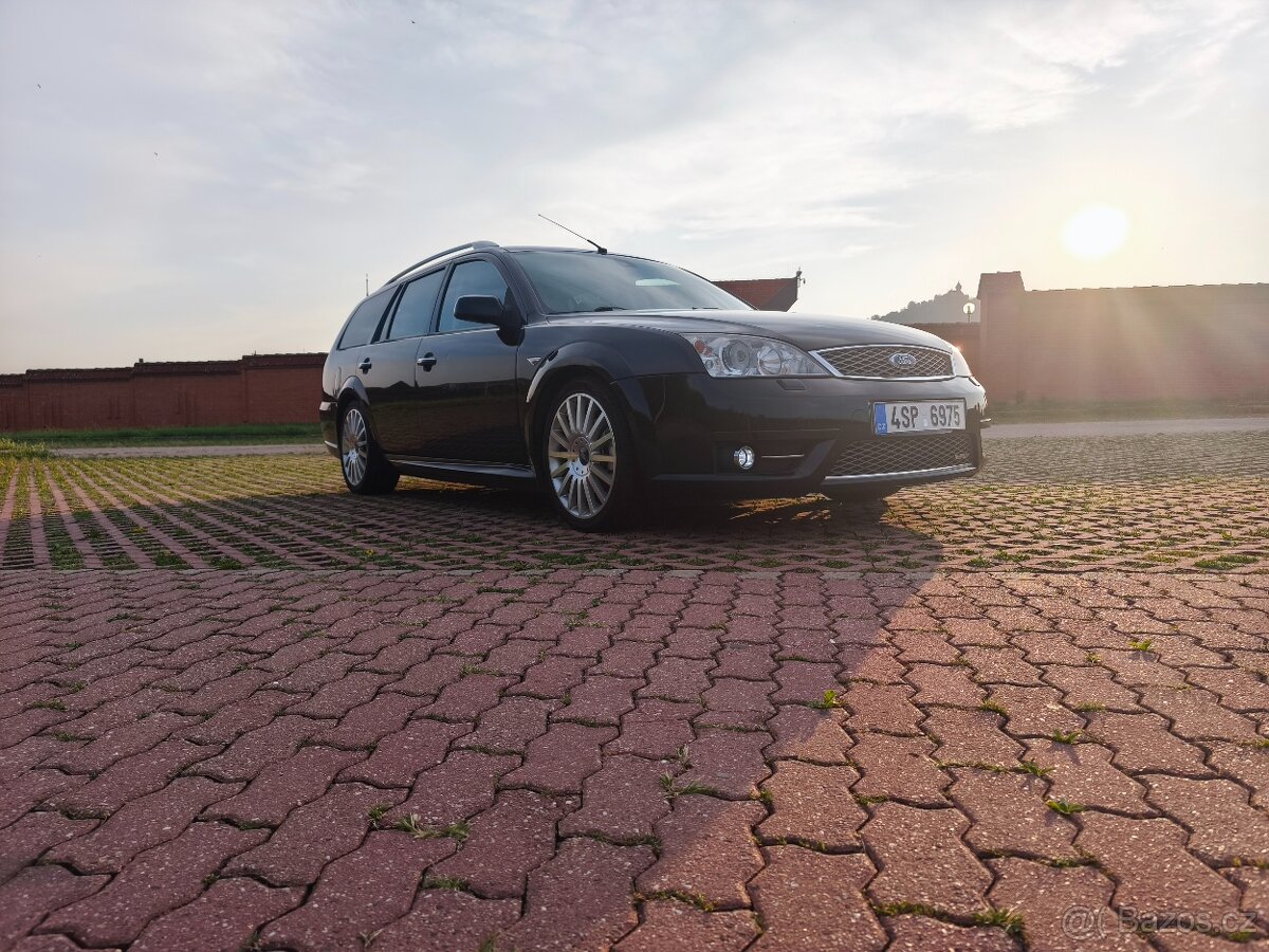 Ford Mondeo ST 220 - 3