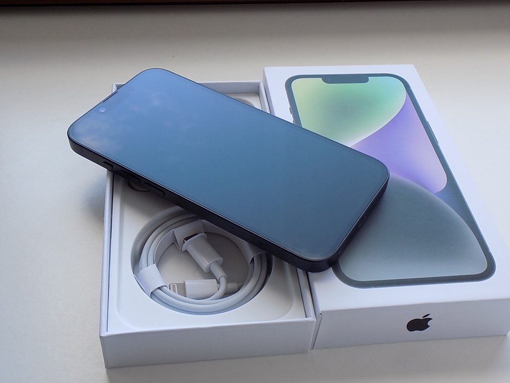  APPLE iPhone 14 256GB Black - ZÁRUKA - TOP STAV - 3