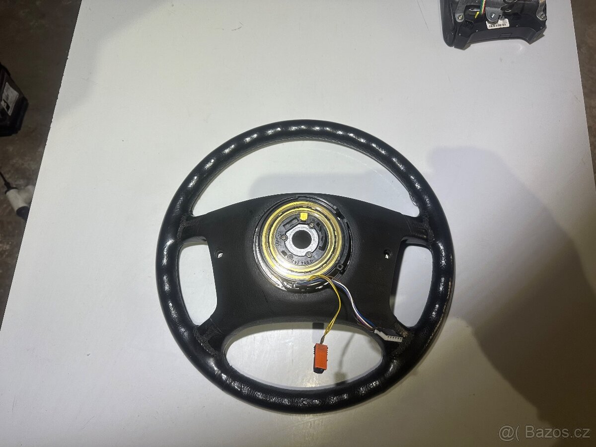 BMW E38 vyhřívaný volant - 3