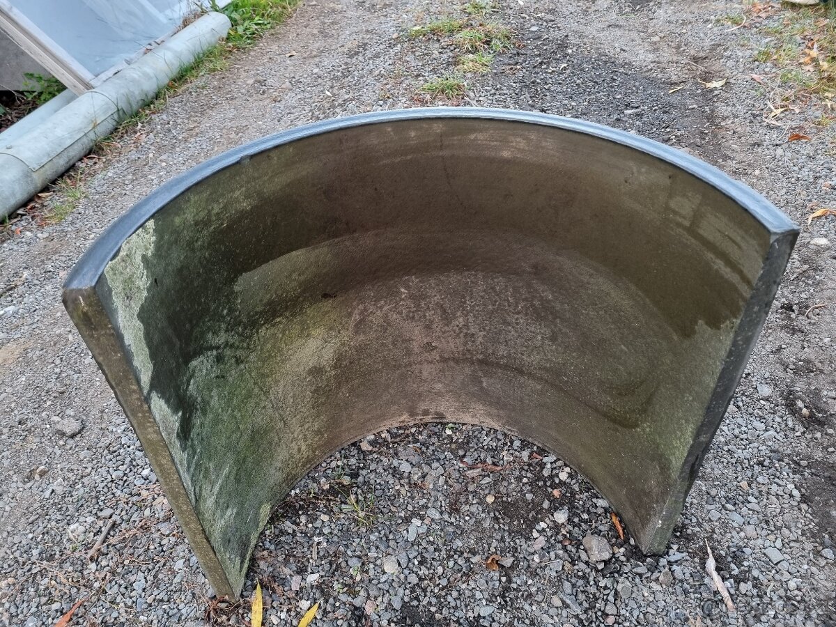 Část krmného žlabu - 3