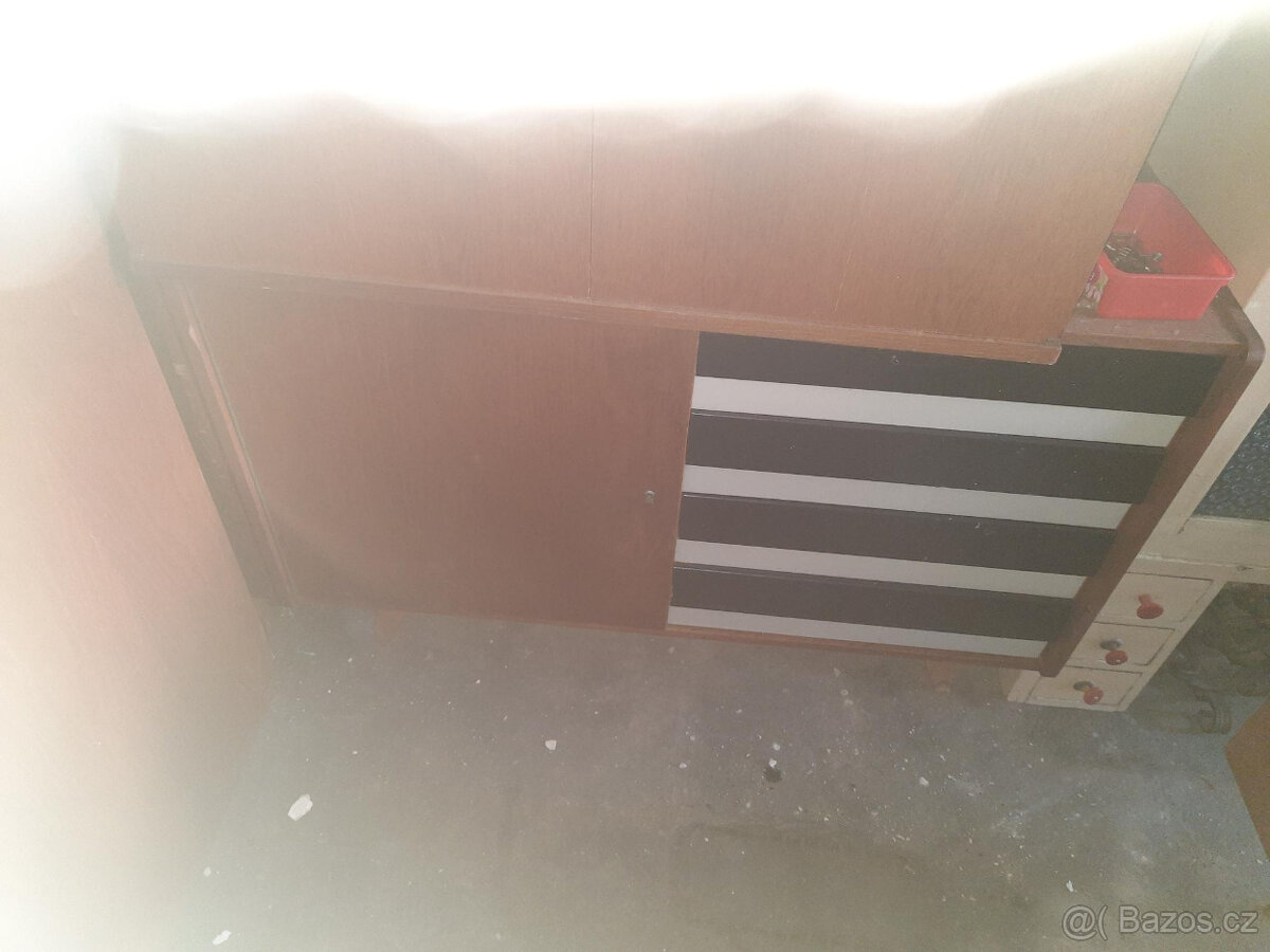 J. Jiroutek retro - 3