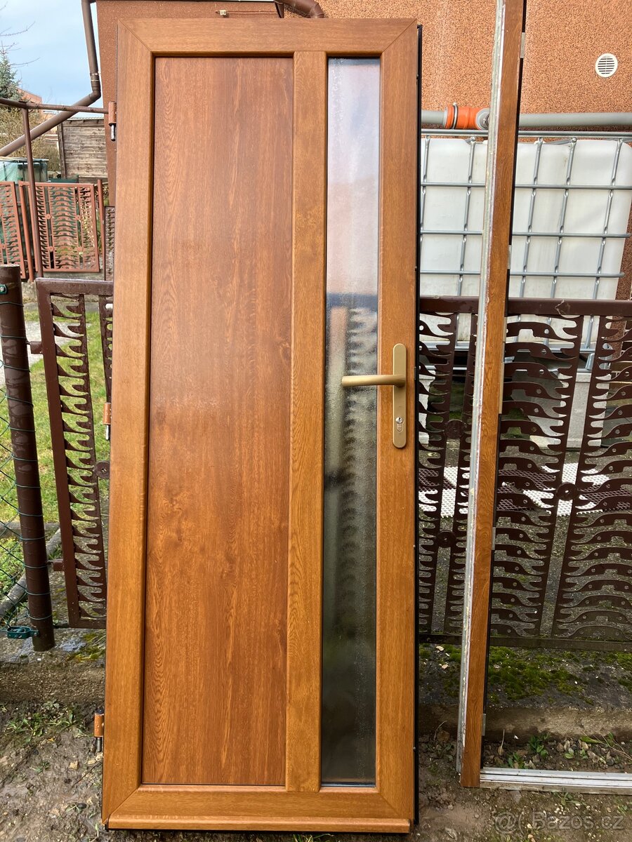 Venkovní dveře včetně rámu - 3