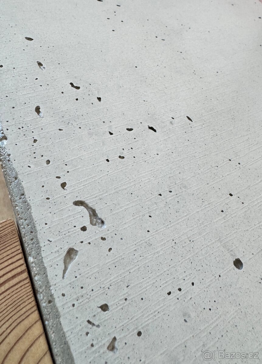 Betonový konferenční stolek - 3