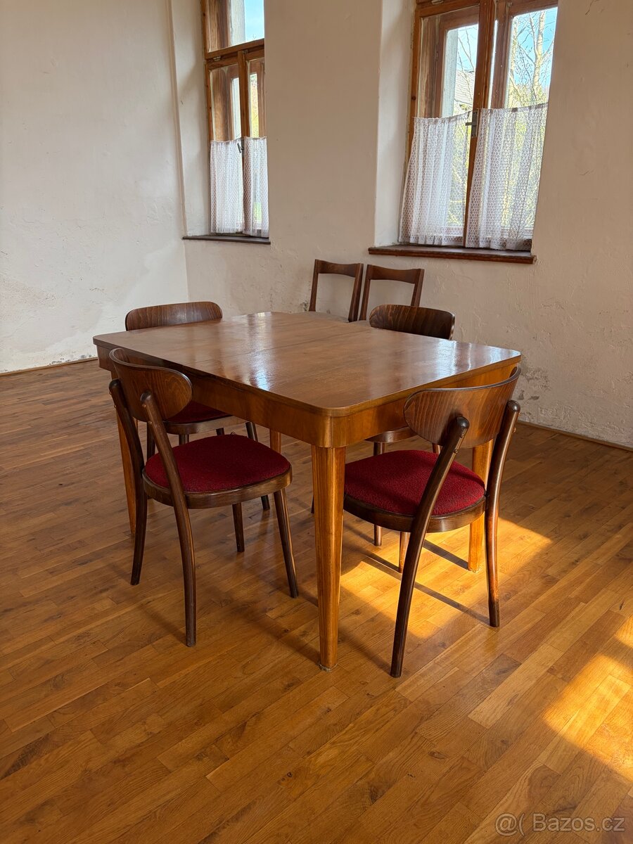 Jídelní stůl Halabala - 3