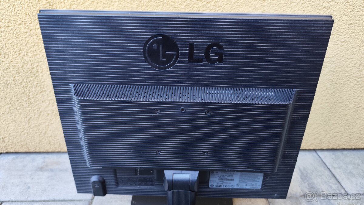 Monitor LG Flatron L1919S - 3