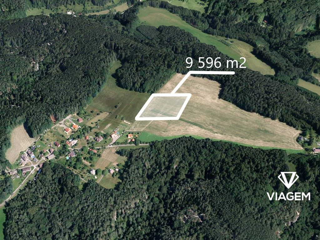 Pole 9 596 m², Podíl 25 % o výměře 2 399 m² - 3