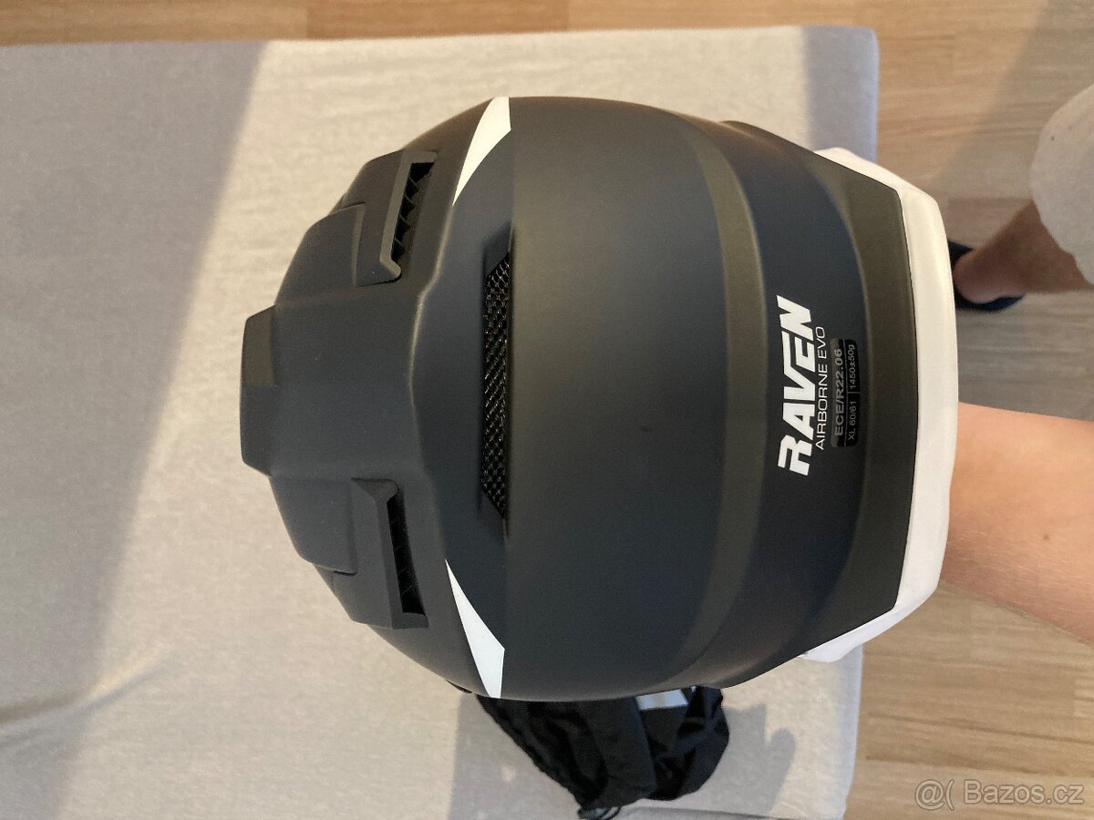 Helma Raven na motocross
