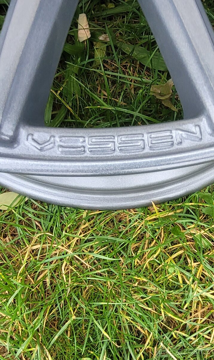 Prodám konkávní elektrony origo VOSSEN 5x120 r19 dvourozmer - 3