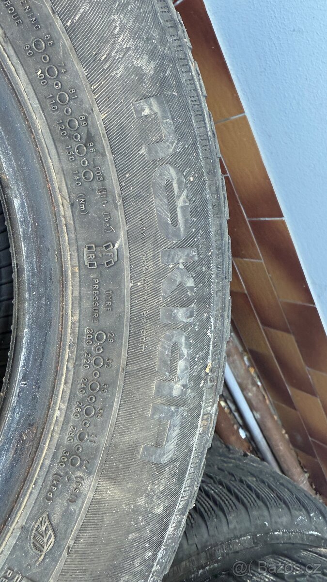 185/65/R14 ZIMNÍ NOKIAN 5MM SADA - 3