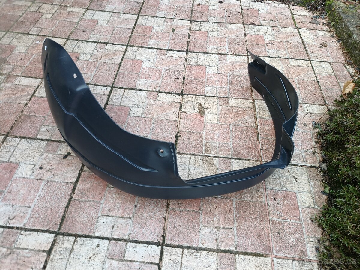 Levý přední podběh ŠKODA OCTAVIA 1 - 3