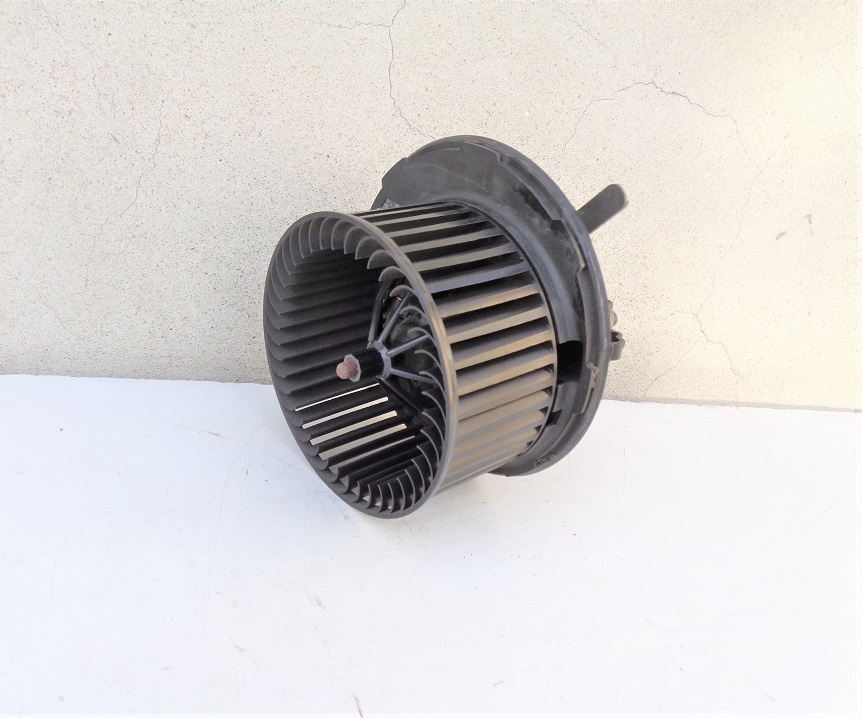 VW Škoda Audi Seat ventilátor topení s regulátorem - 3