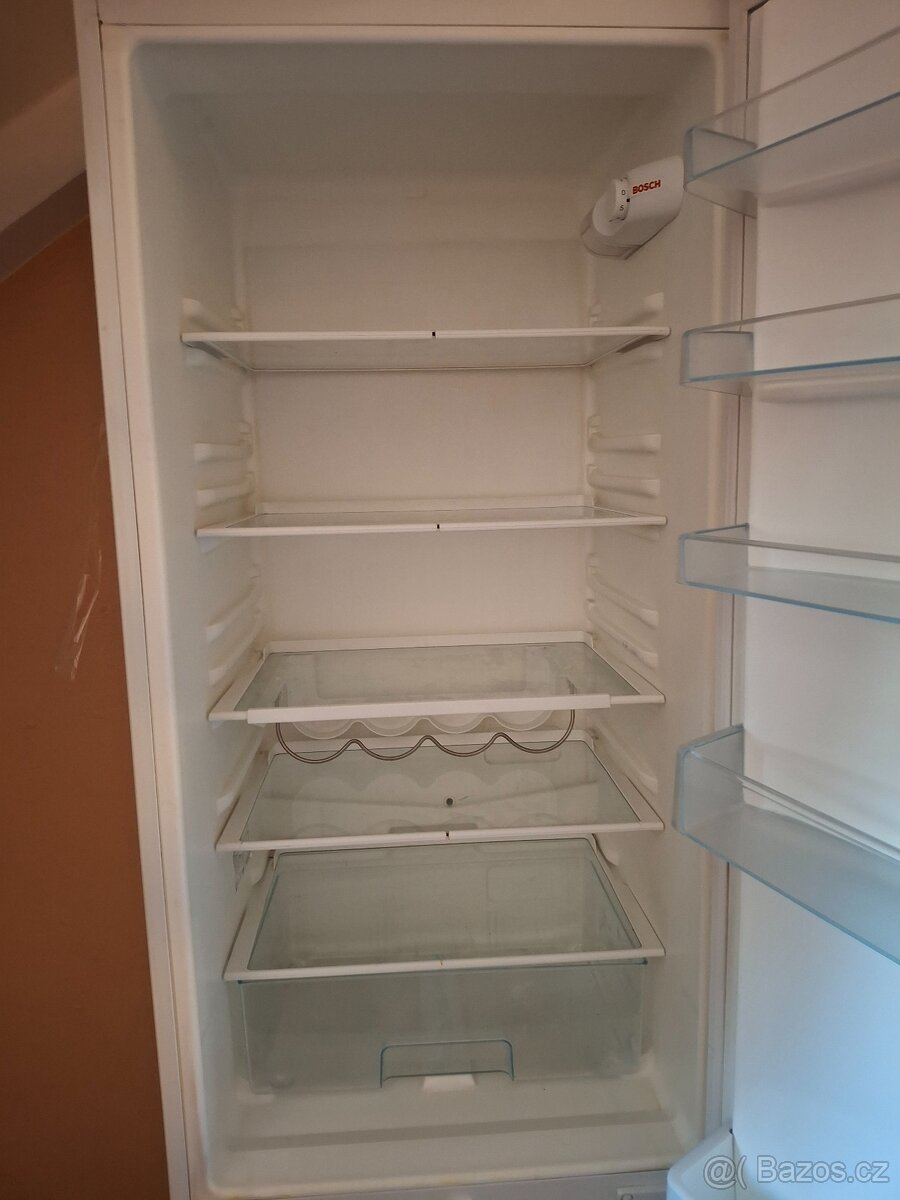 Lednička s mrazákem BOSH - 3