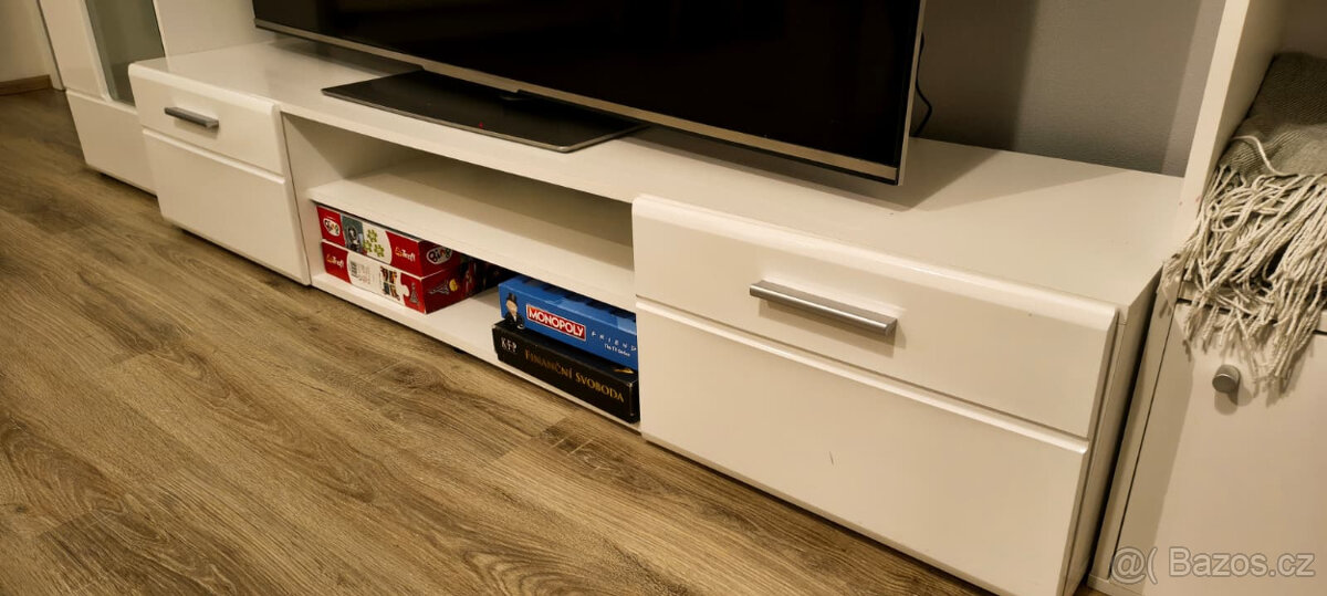 Obývací stěna svítící - 3