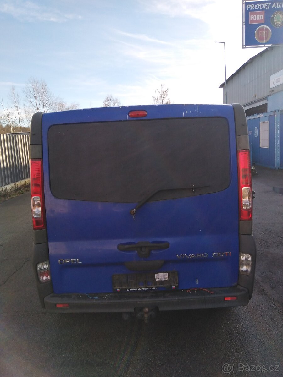 Rozprodám na díly Opel Vivaro 2.0CDTI - 3
