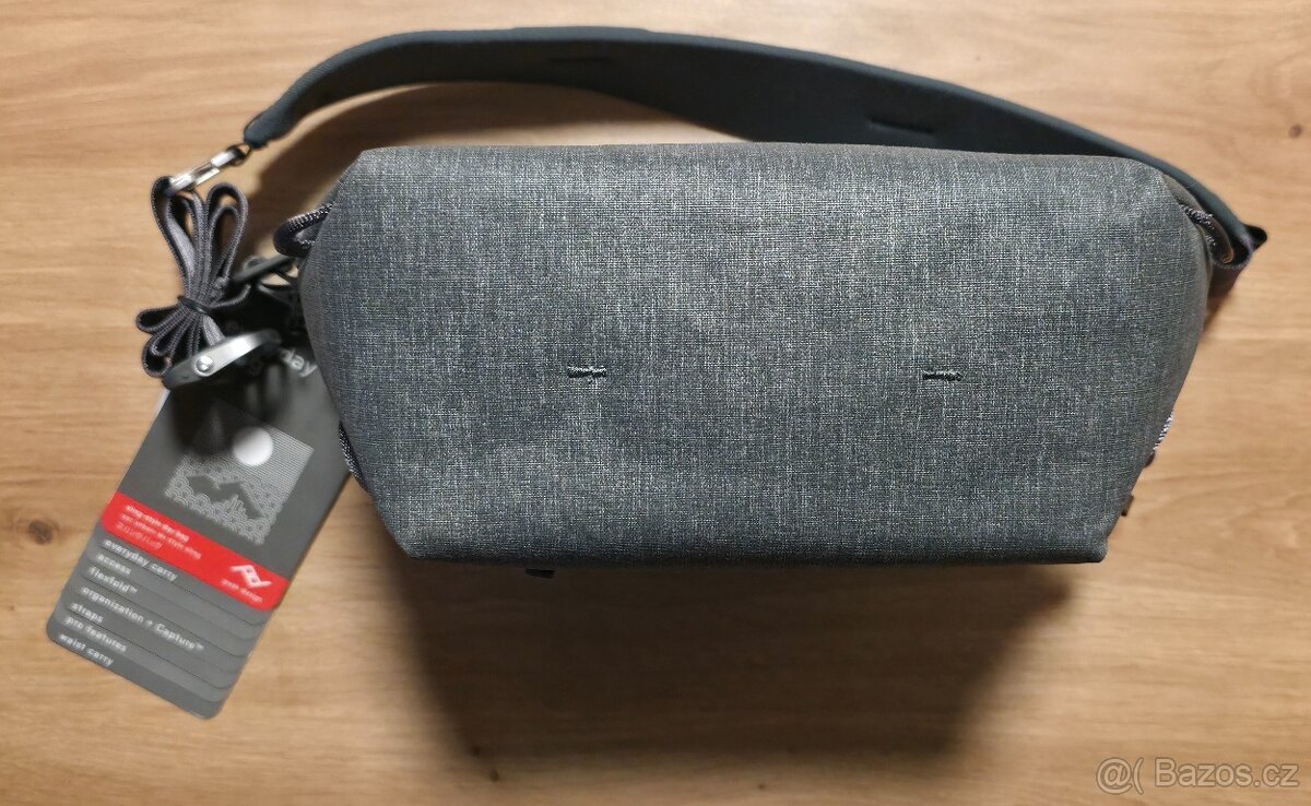 Peak Design Everyday Sling 3L v2 (šedá barva) - 3