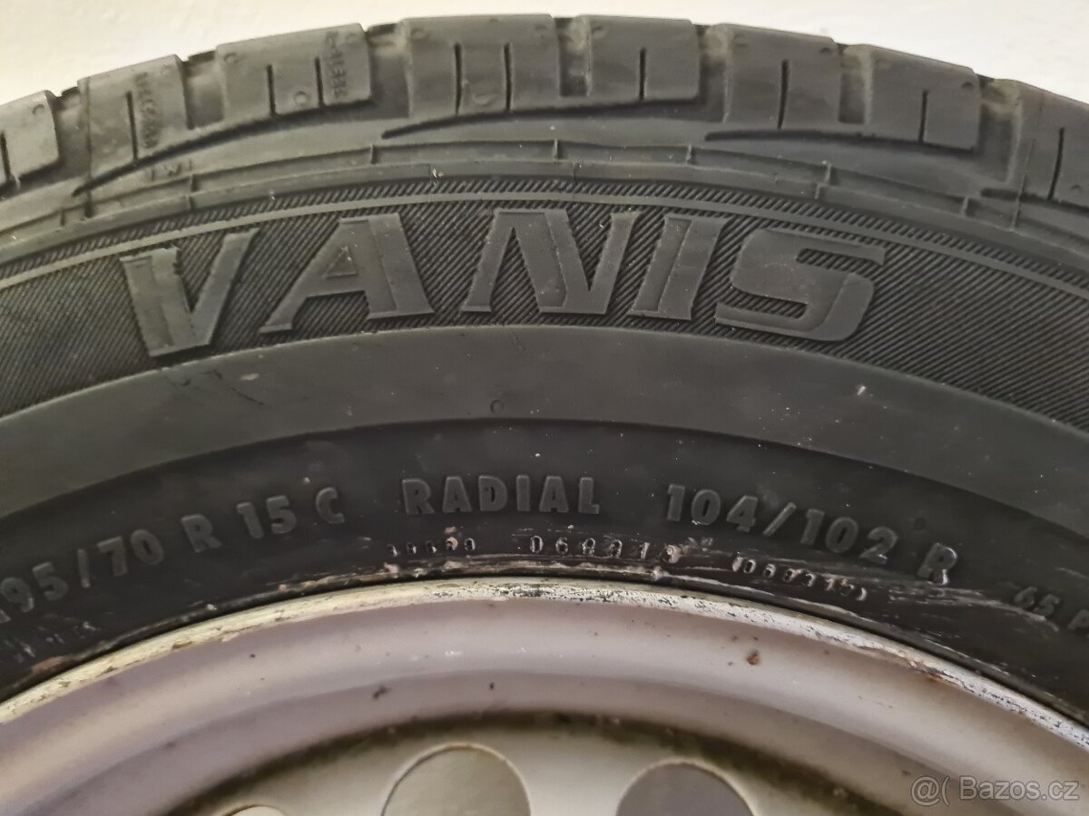 Rezervní kolo pro karavan/obytný vůz R15 - 3