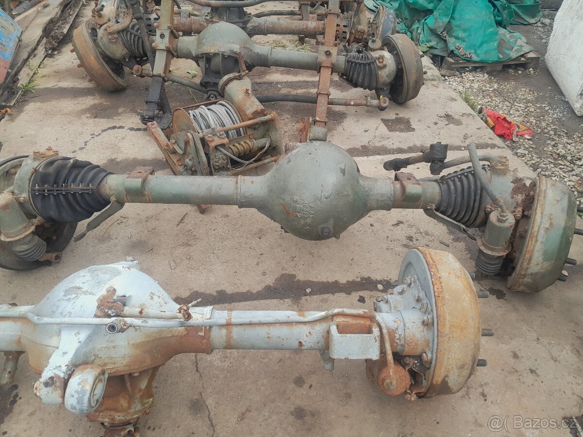 Napravy v3s přední, zadní,prostrední - 3