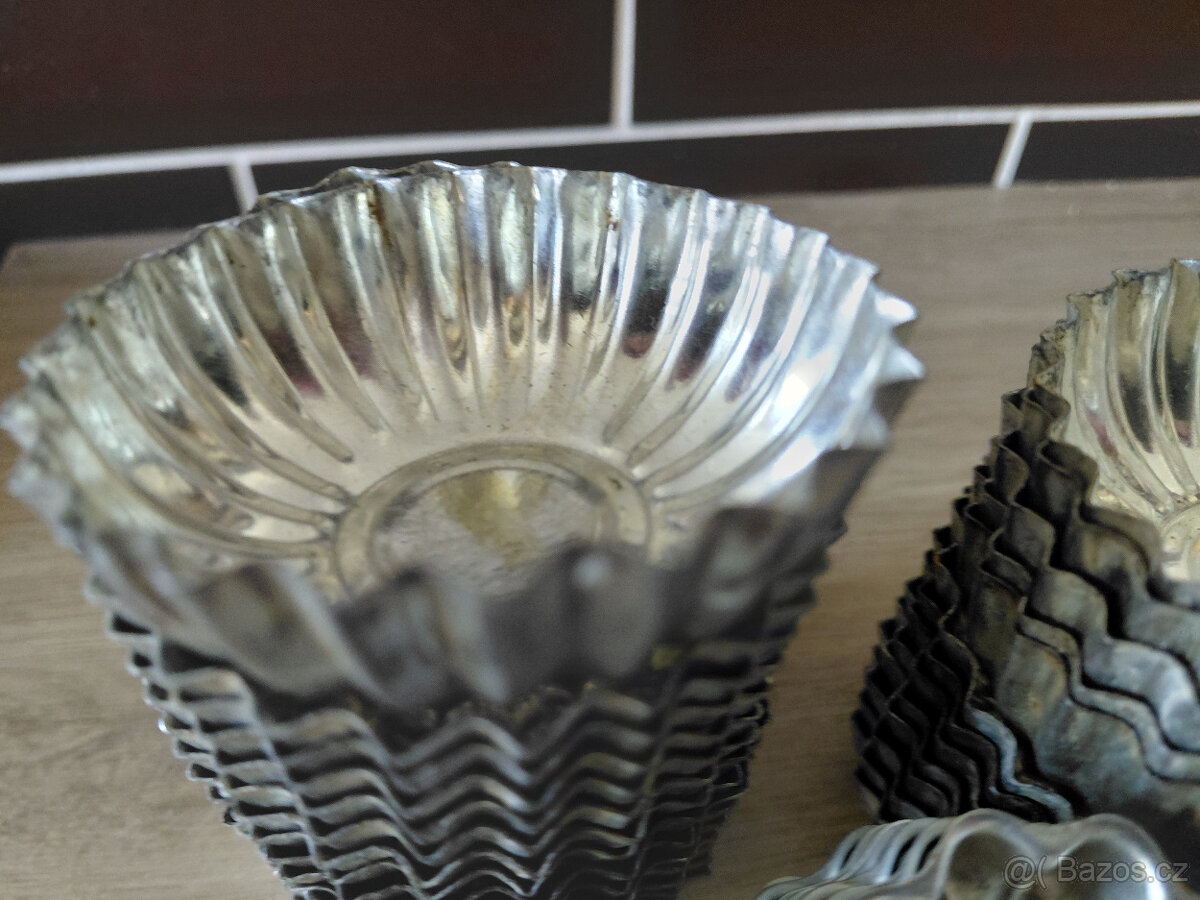 Retro formičky na cukroví 93ks - 3