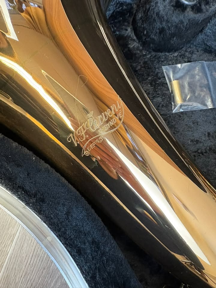 Baryton baskřídlovka V.F. Červený - 3