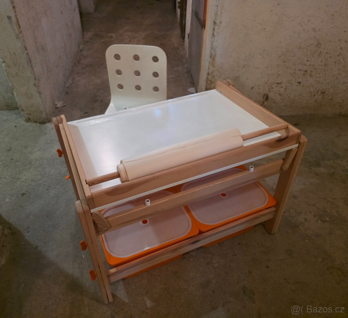 Dětský psací stůl Flisat Ikea - 3
