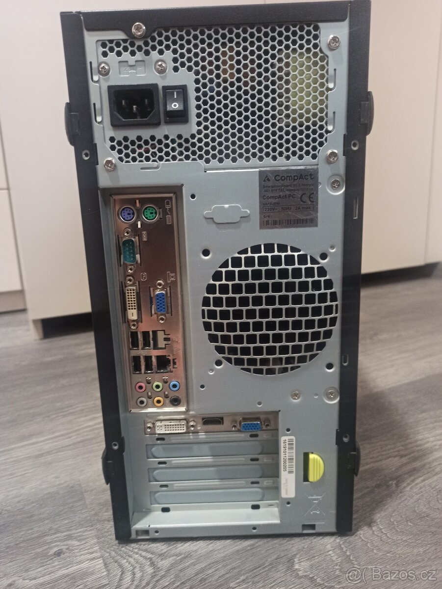 Počítač Intel Core 2 duo - 3