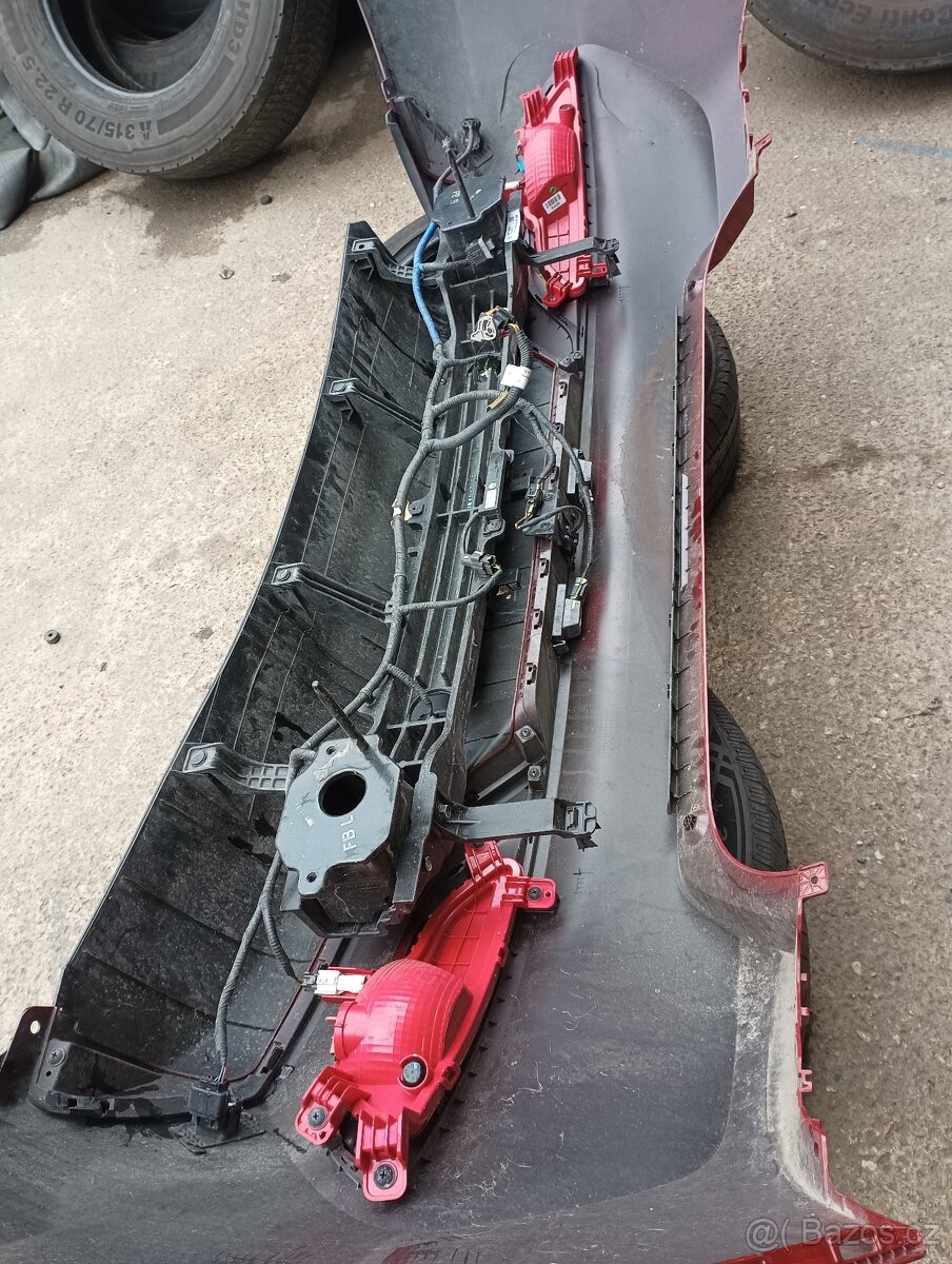 Hyundai Fastback - 3