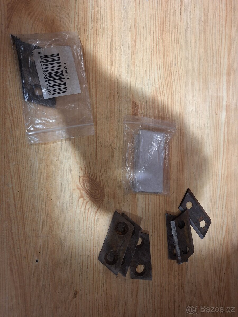 Drtic vetvi Hecht 624 - 3