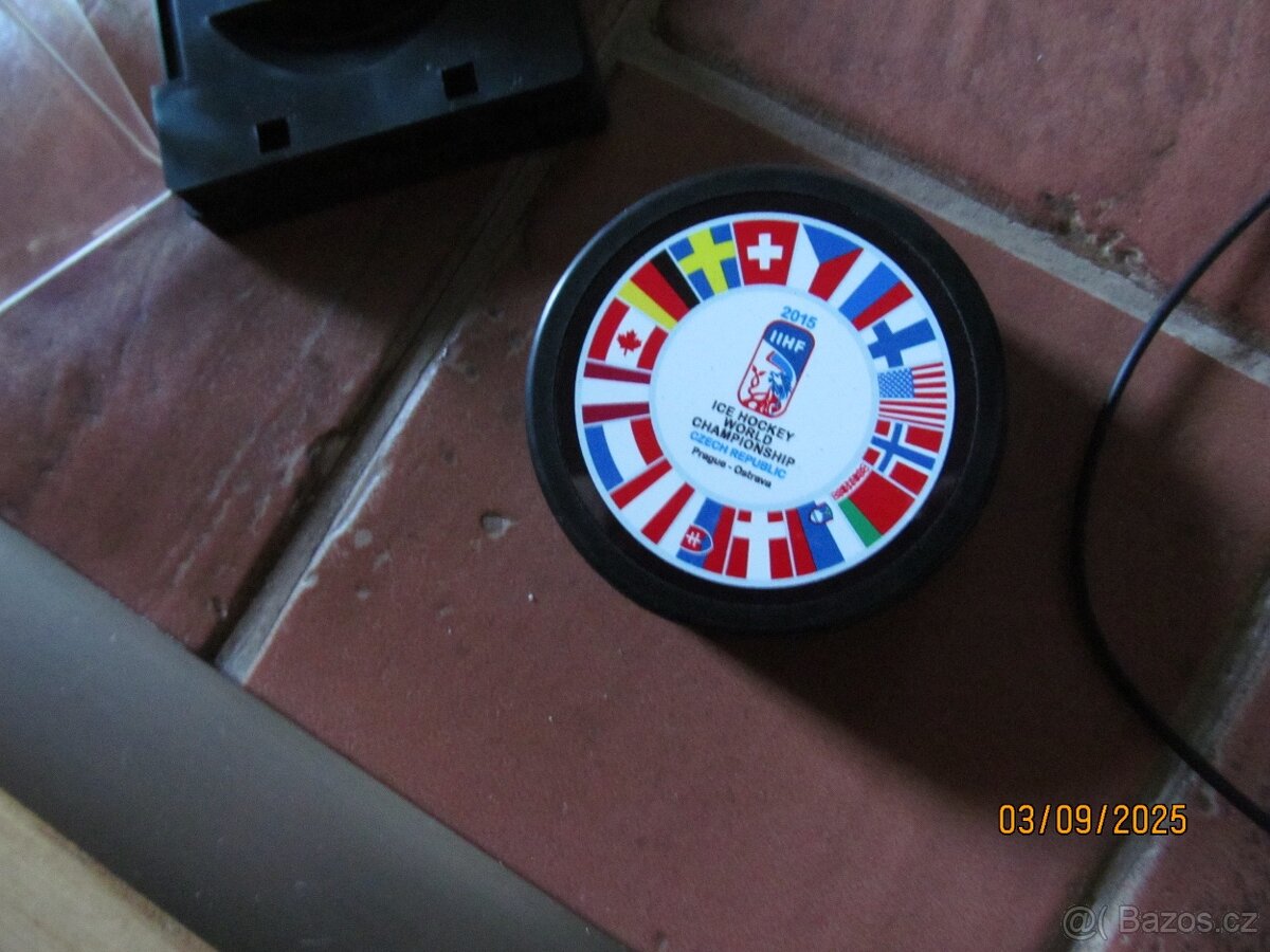 šála hokejová + hokejový puk MS 2015 - 3