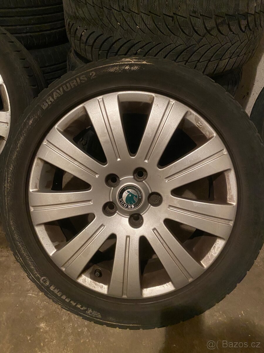 Škoda 5x112 R17 ET45 6J - 3