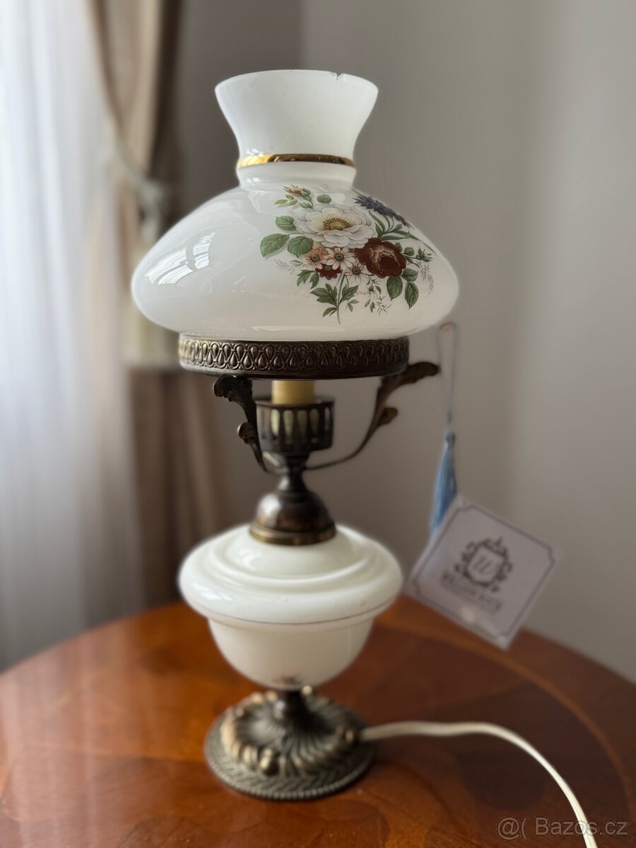 Mosazná lampička se skleněným kloboukem a malovanými květy - 3